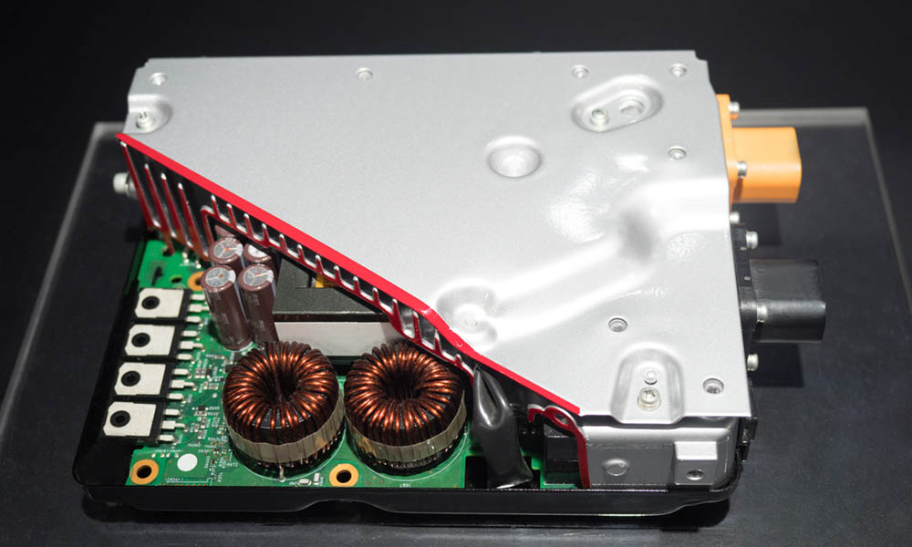 Componentes electrónicos de alimentación