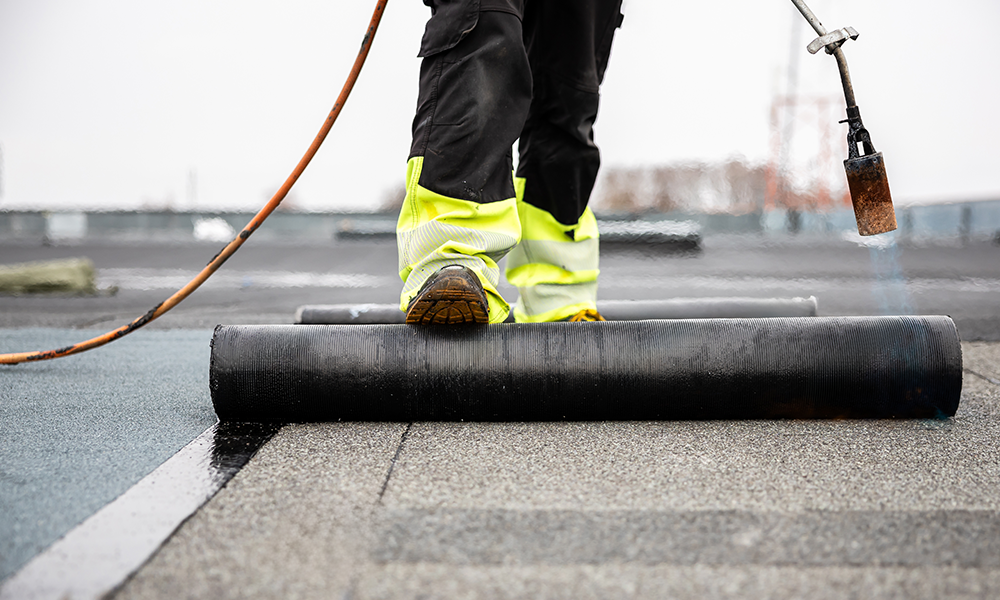 건축 및 건설용 감압 접착제 및 이형 코팅