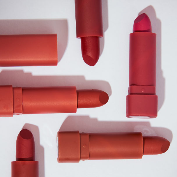 Rotes Lippenstift-Konzept