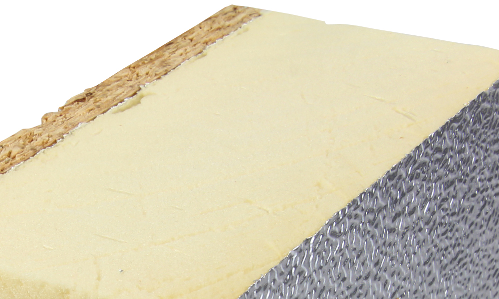 Cross-section of rigid polyurethane foam metal panel illustrating Niax catalysts for improved PUR and PIR system performance.