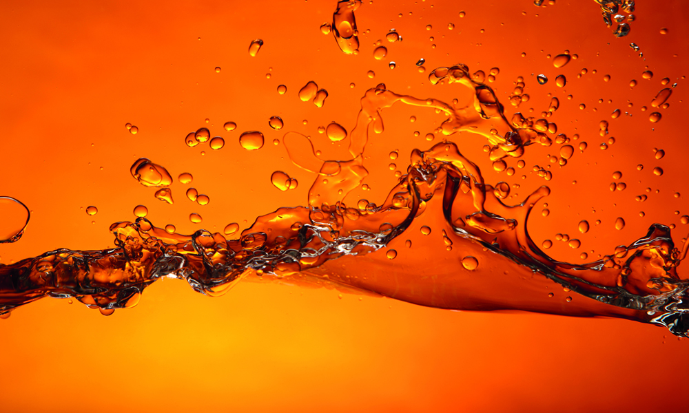 Soluciones de control de espuma y eliminación de turbidez para aplicaciones de combustible diésel y aceite lubricante